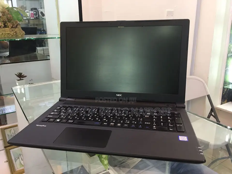 Laptop HP Pavilion 10 8GB Intel Core i5 SSD 256GB