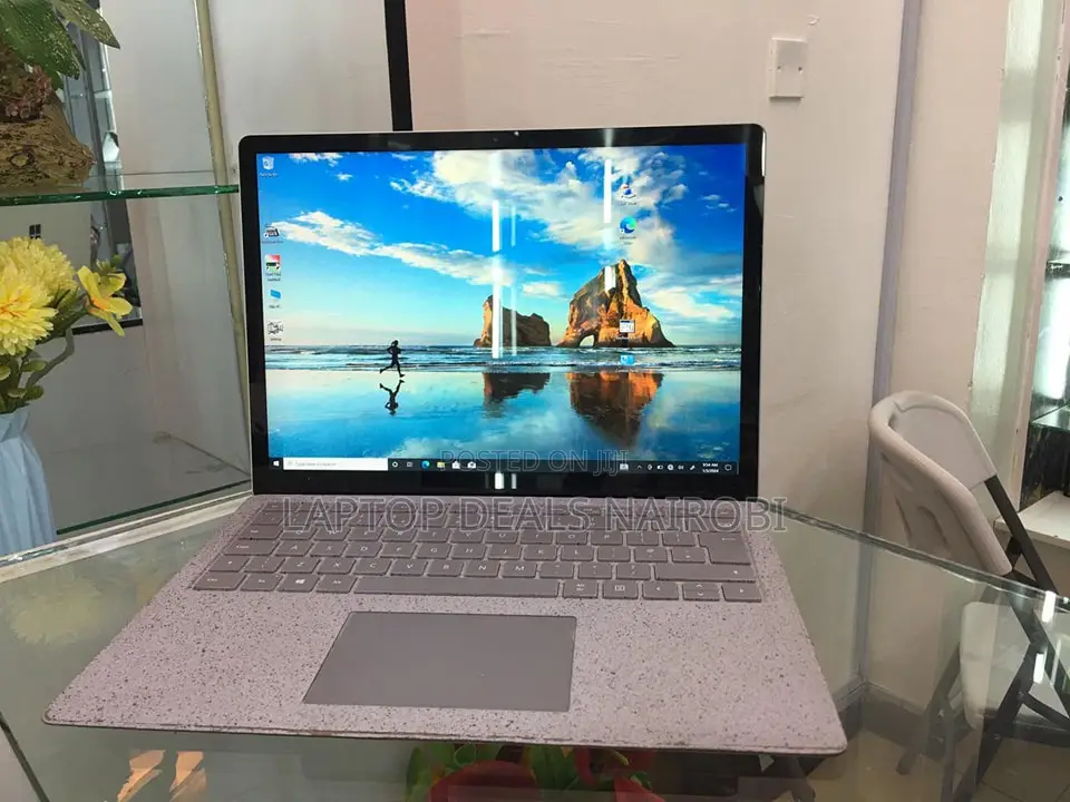 Laptop Microsoft Surface Book 2 8GB Intel Core I5 SSD 256GB
