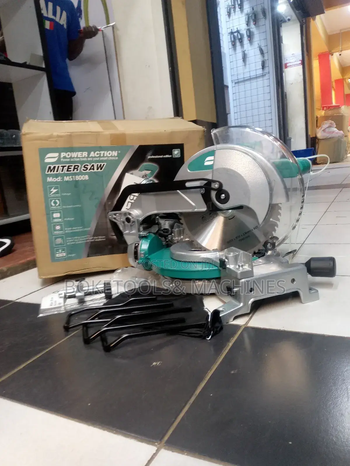 1800watts Mitersaw