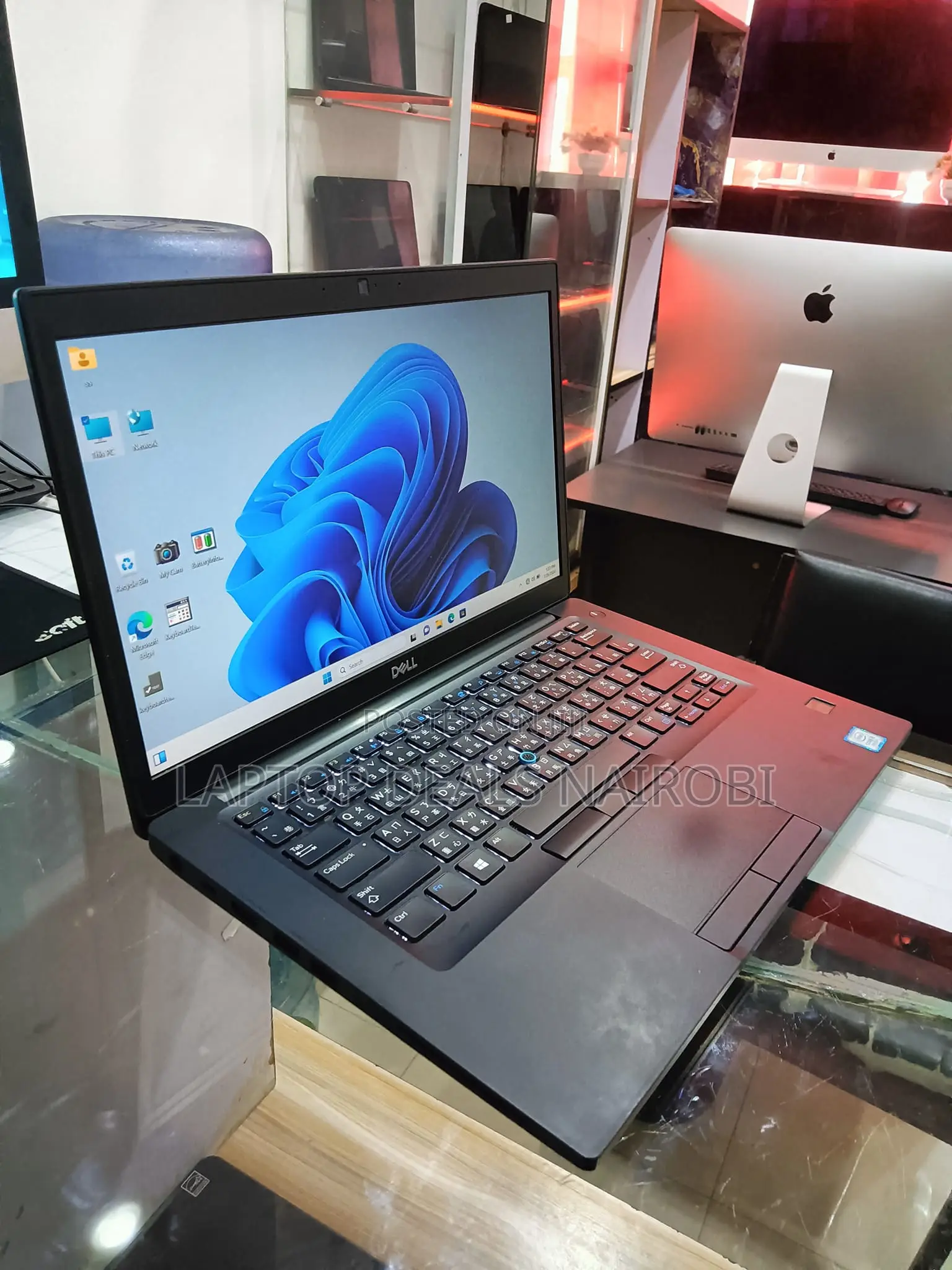 Laptop Dell Latitude 9440 8GB Intel Core I5 SSD 256GB