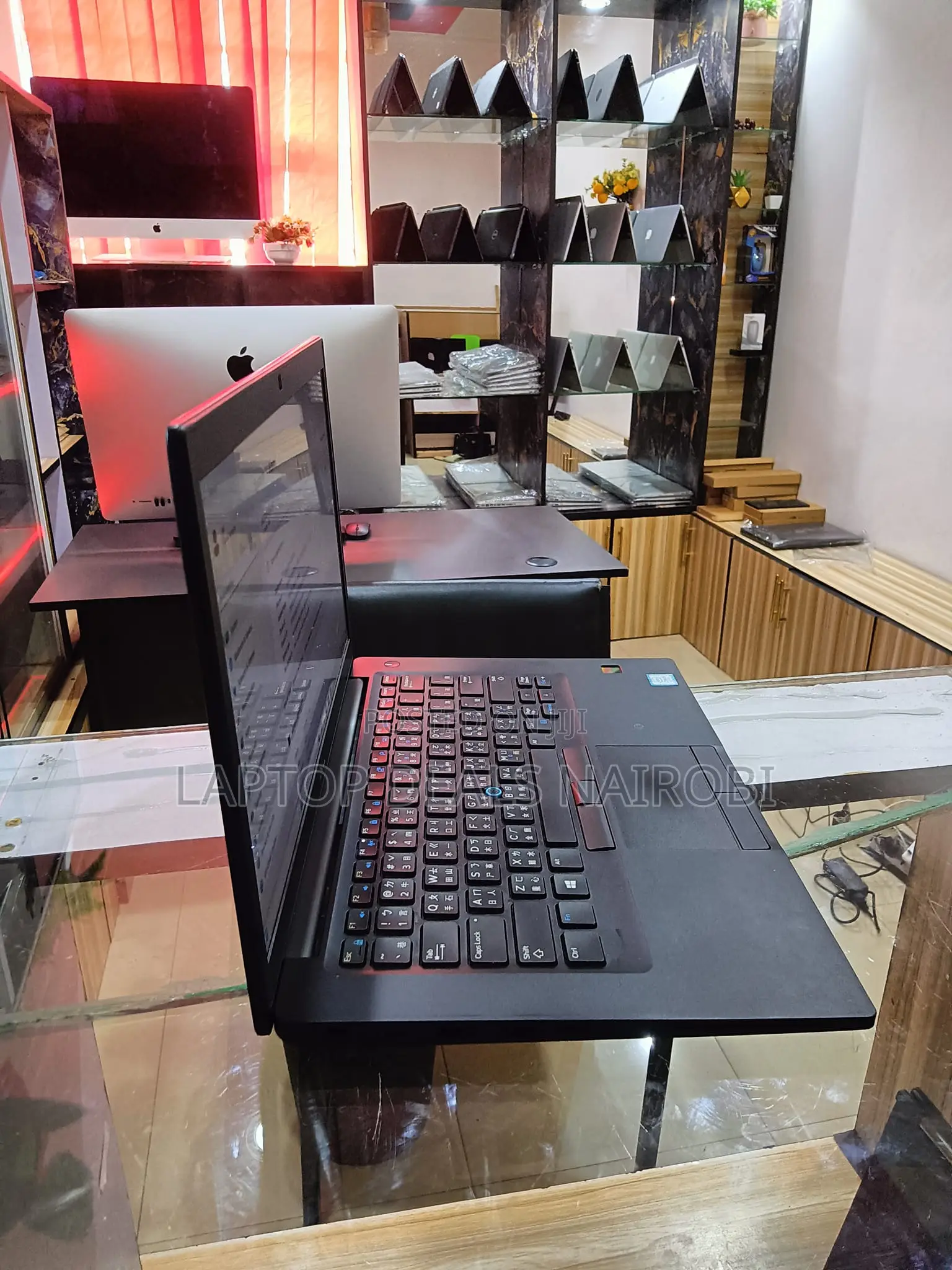 Laptop Dell Latitude 9440 8GB Intel Core I5 SSD 256GB