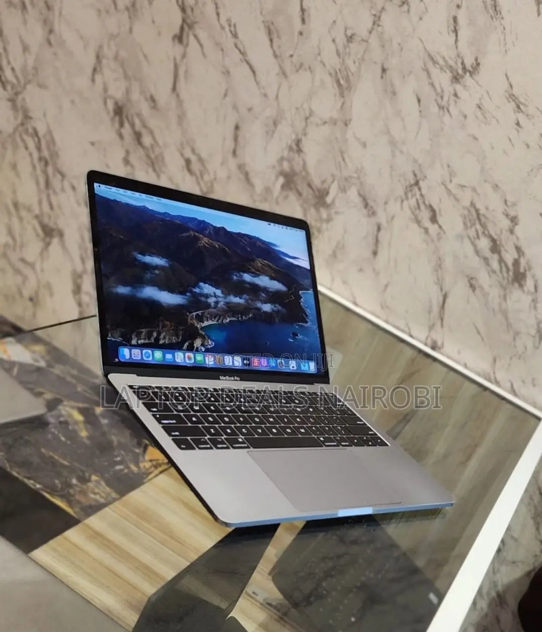 Laptop Apple MacBook Pro 8GB Intel Core I5 SSD 256GB