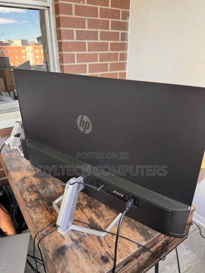 HP M27F Monitor 27 Inches