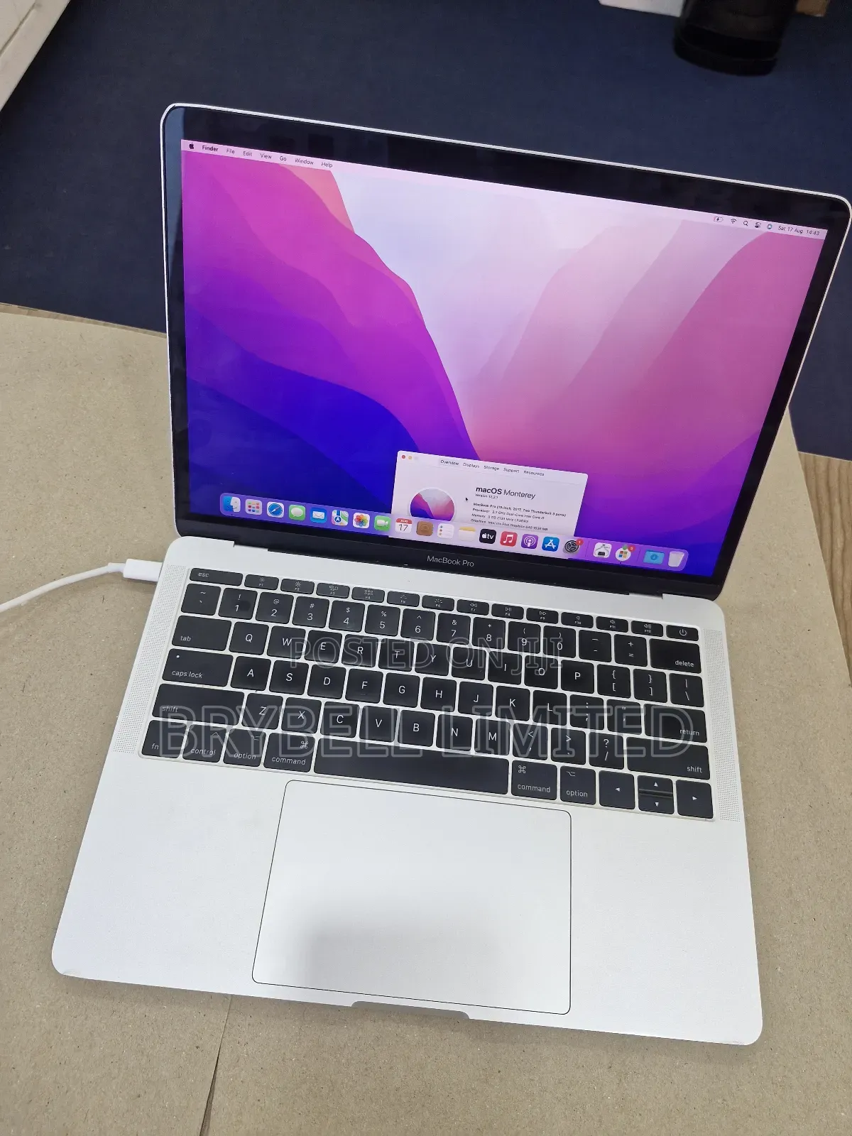 Laptop Apple MacBook Pro 2017 8GB Intel Core I5 SSD 256GB