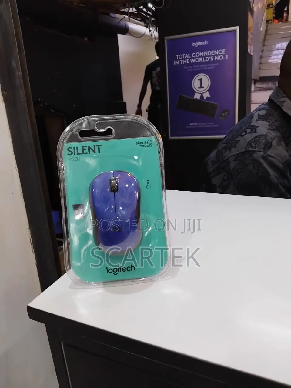Logitech Silent Touch M220 Mouse