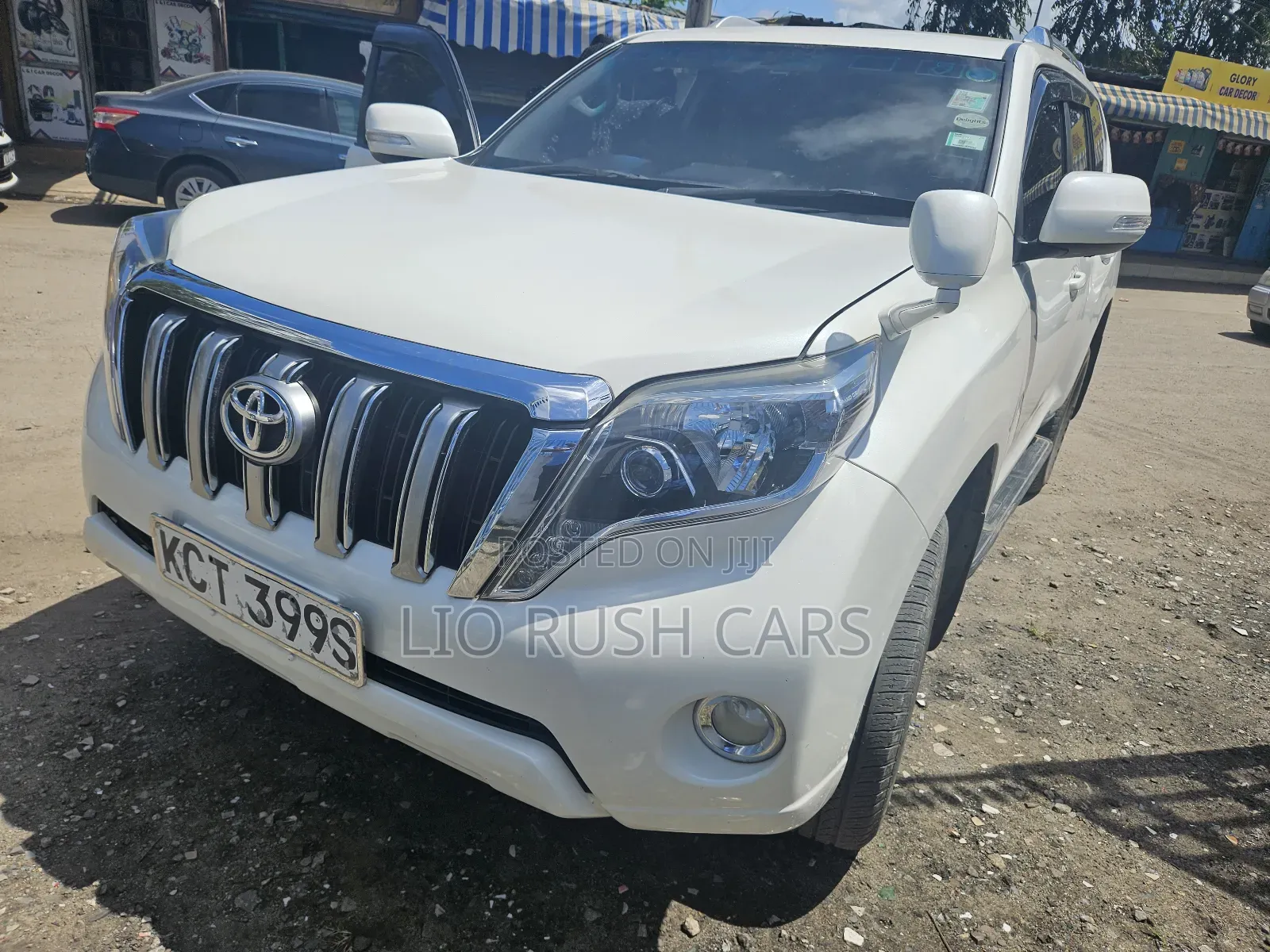 Toyota Land Cruiser Prado 2011 White