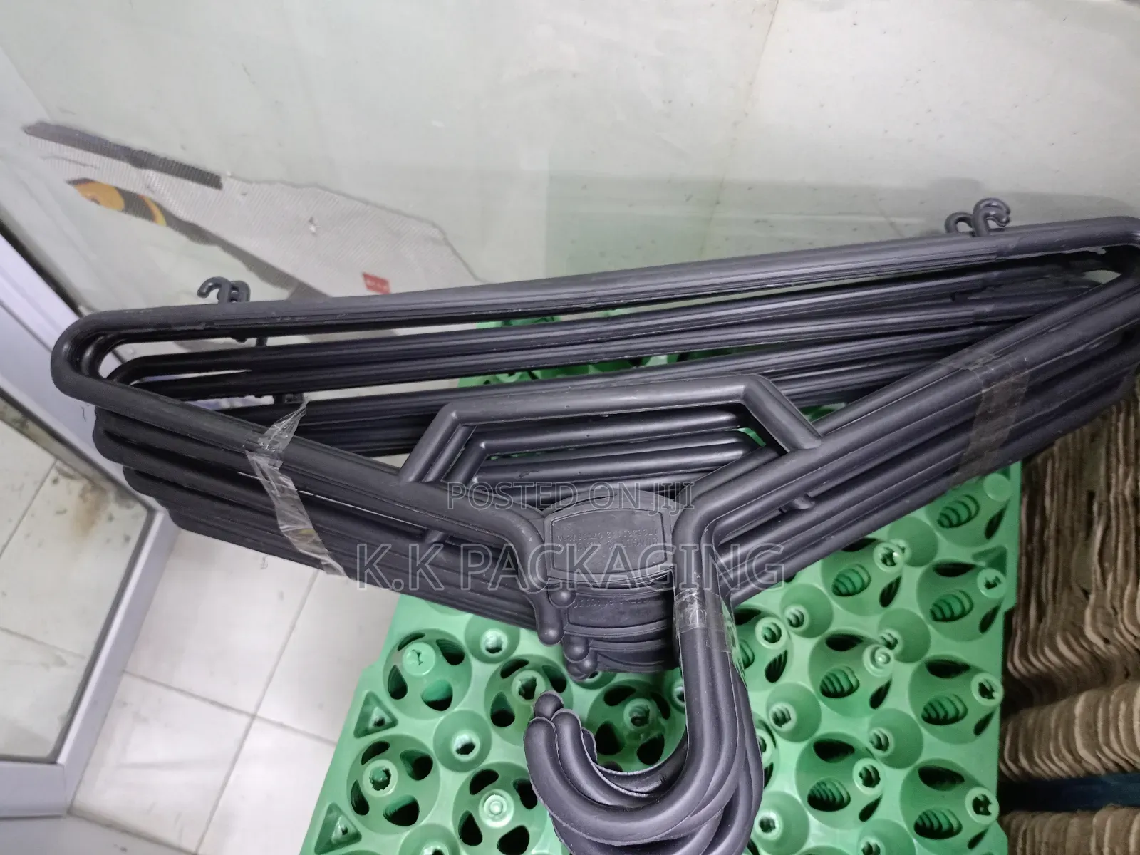 Plastic Back Durable Hangers