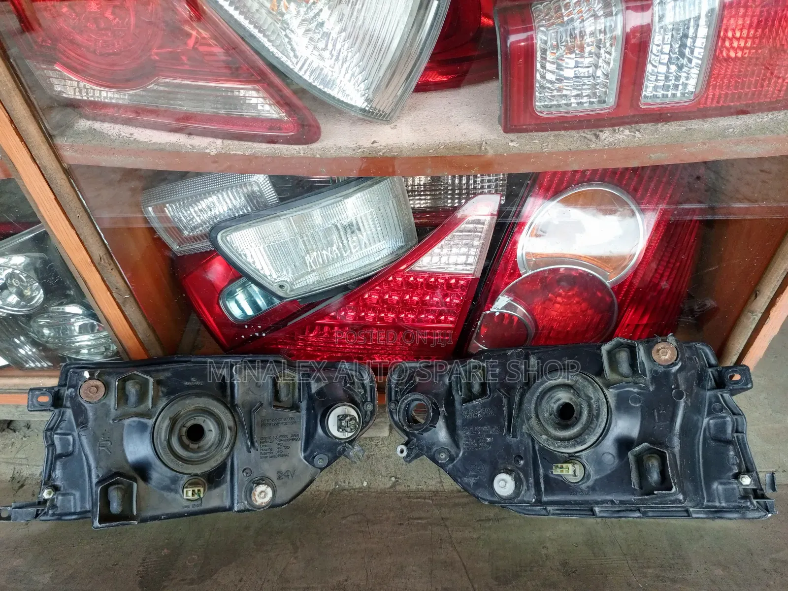 Mitsubishi Pajero IO Clear Ex-Japan Headlights