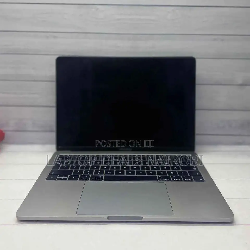 Laptop Apple MacBook Pro 2017 8GB Intel Core I5 SSD 256GB