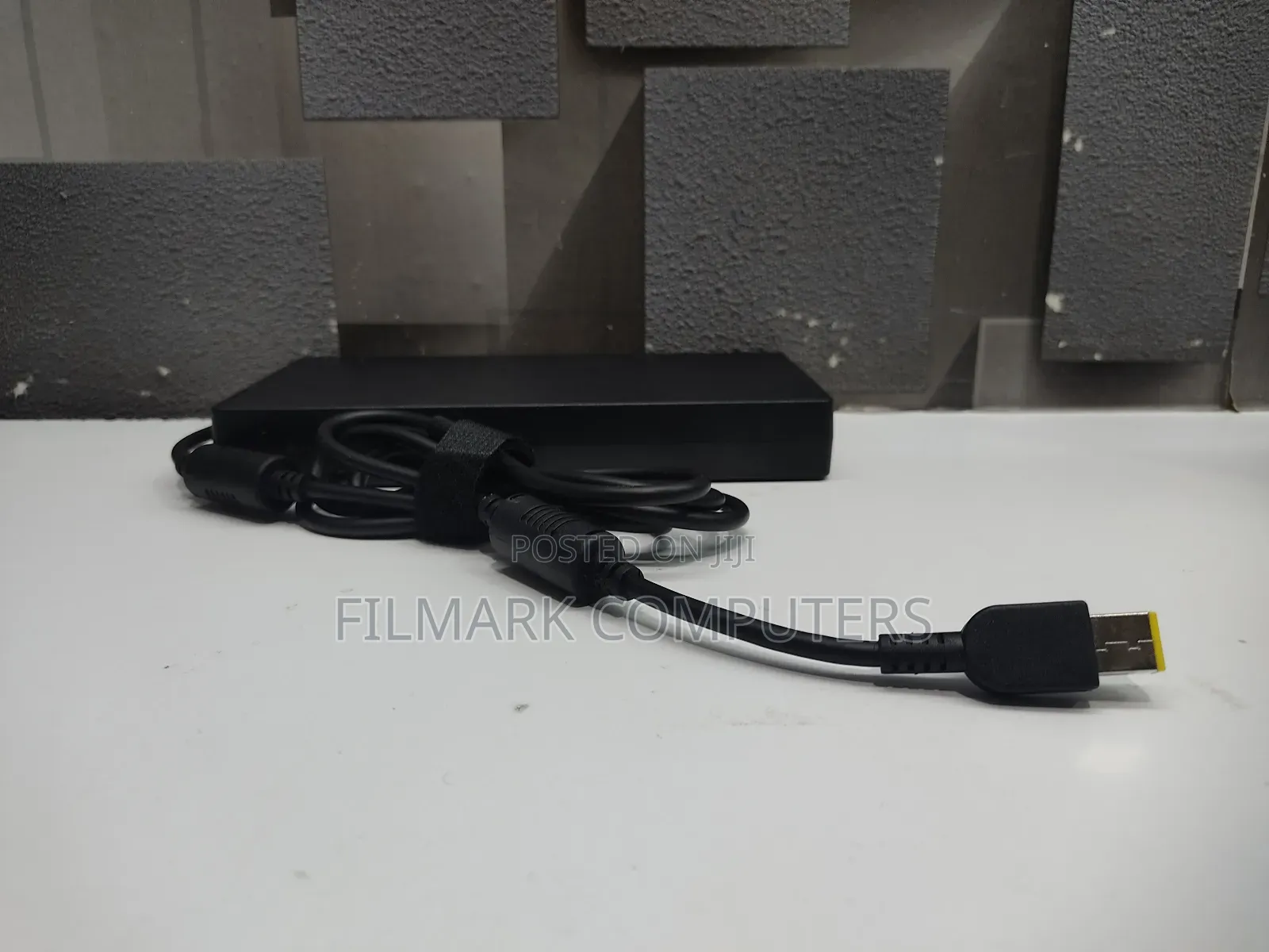 Original 300W AC Adapter Charger for Lenovo Thinkpad 20V 15V