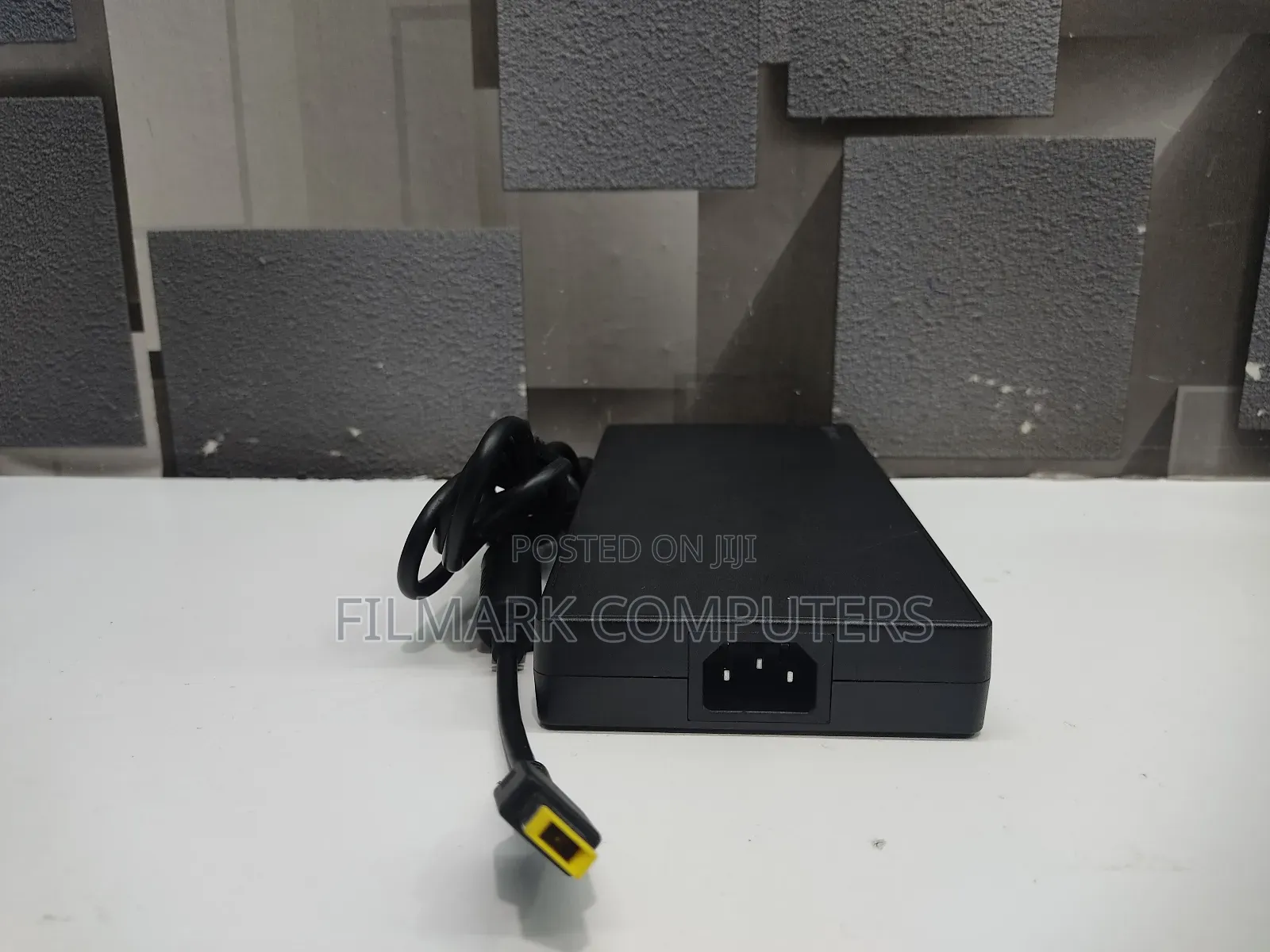 Original 300W AC Adapter Charger for Lenovo Thinkpad 20V 15V
