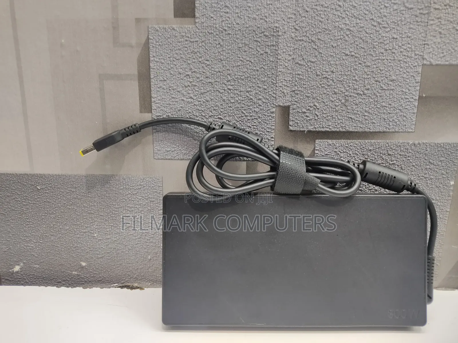 Original 300W AC Adapter Charger for Lenovo Thinkpad 20V 15V