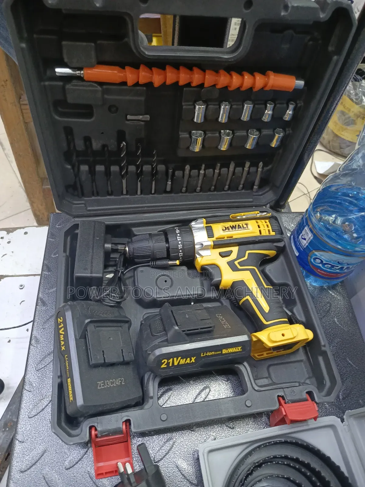 Dewalt Cordless Drill Kit