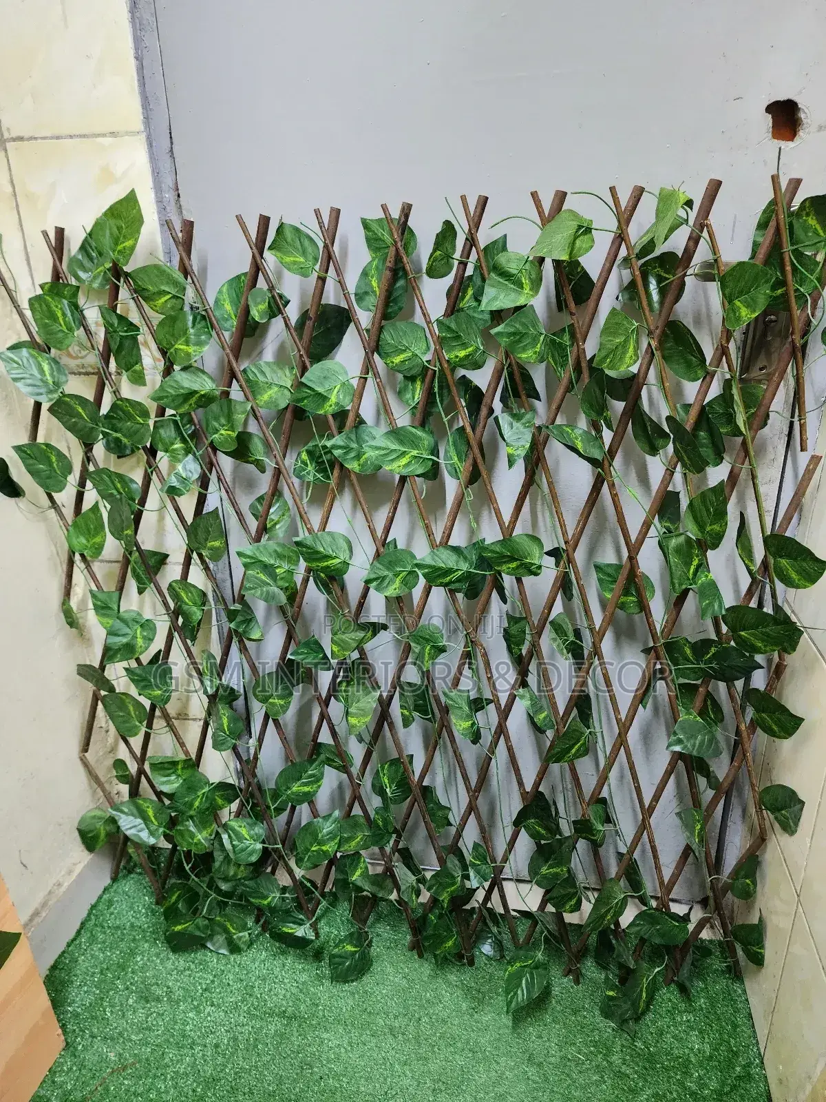 Expandable Balcony Fence