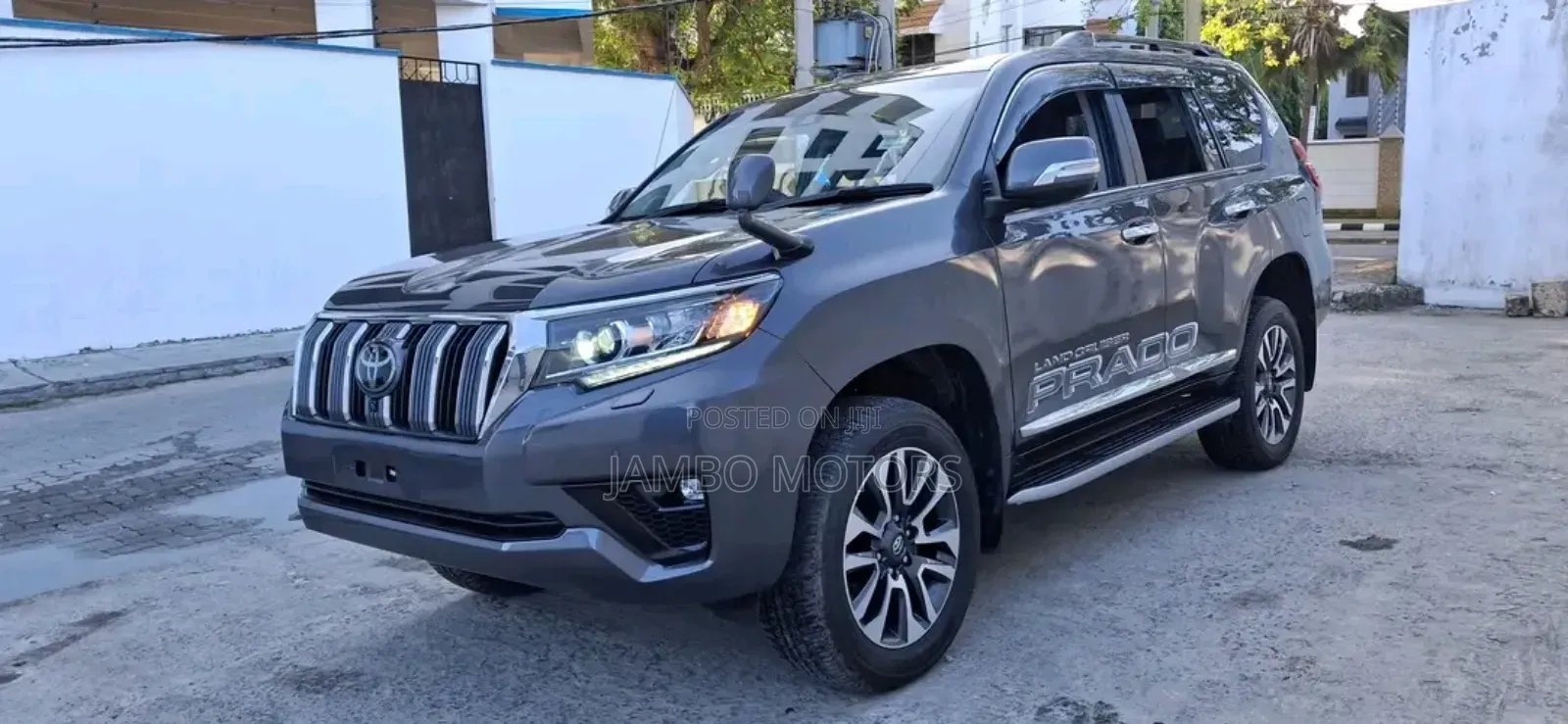 Toyota Land Cruiser Prado 2.8 2018 Gray