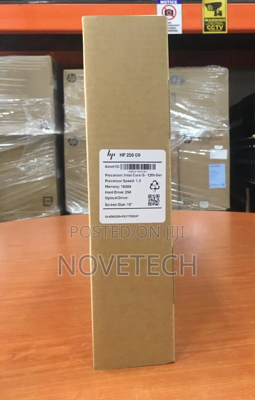 New Laptop HP 250 G8 16GB Intel Core I5 SSD 256GB
