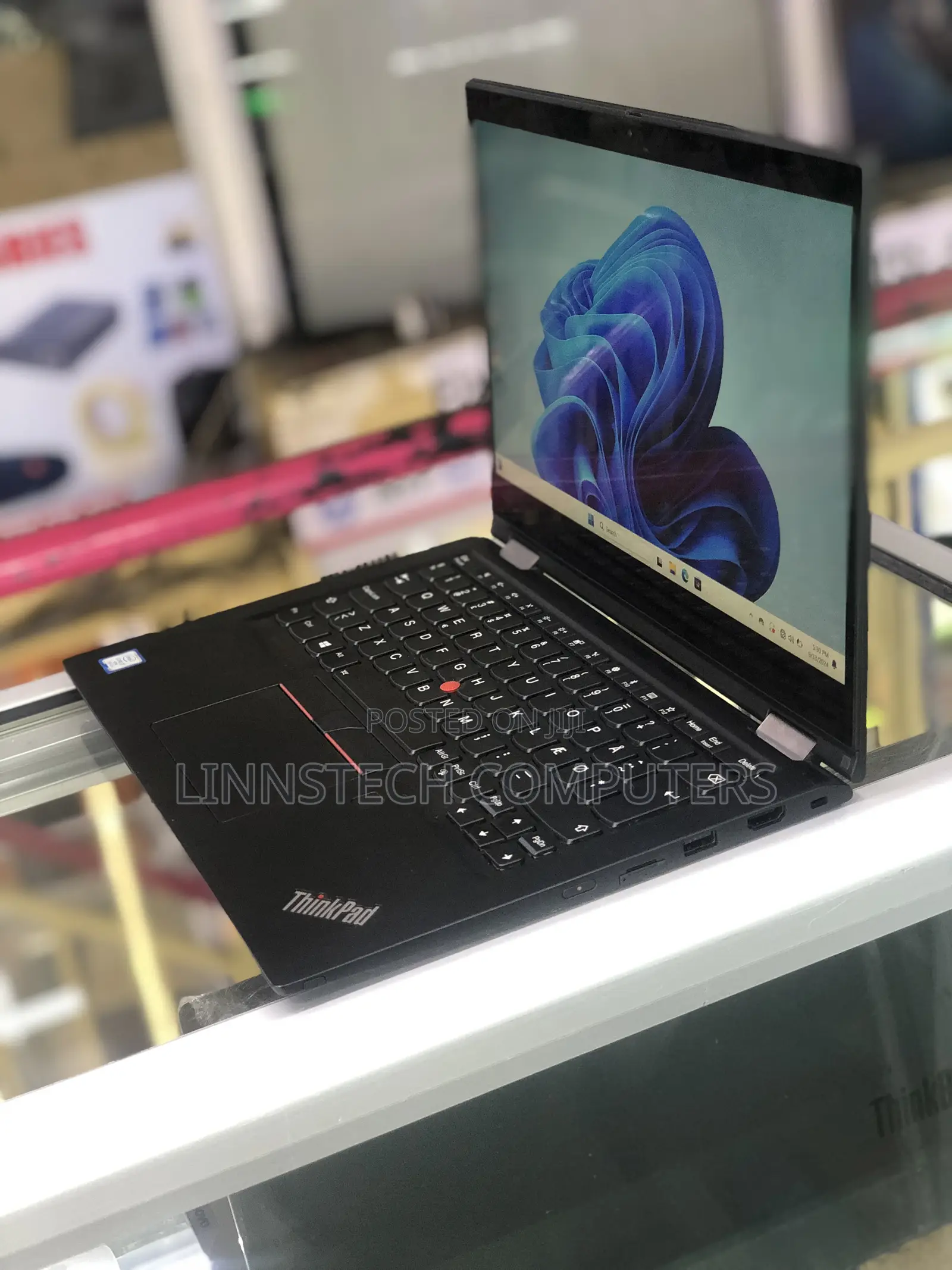 Laptop Lenovo ThinkPad X390 Yoga 16GB Intel Core I7 SSD 512GB