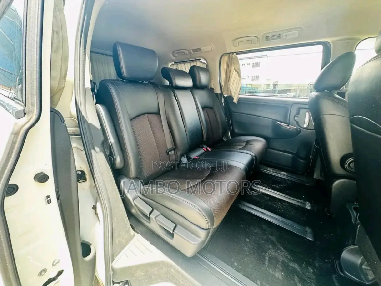Nissan Elgrand 2018 White