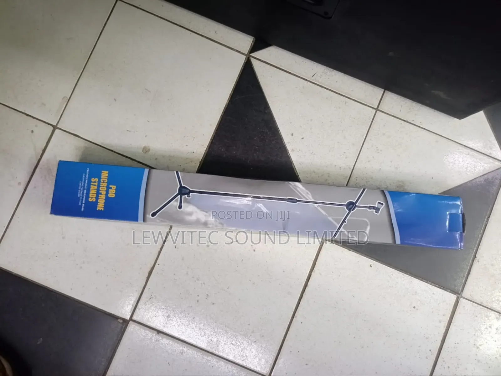 Pro Microphone Stand