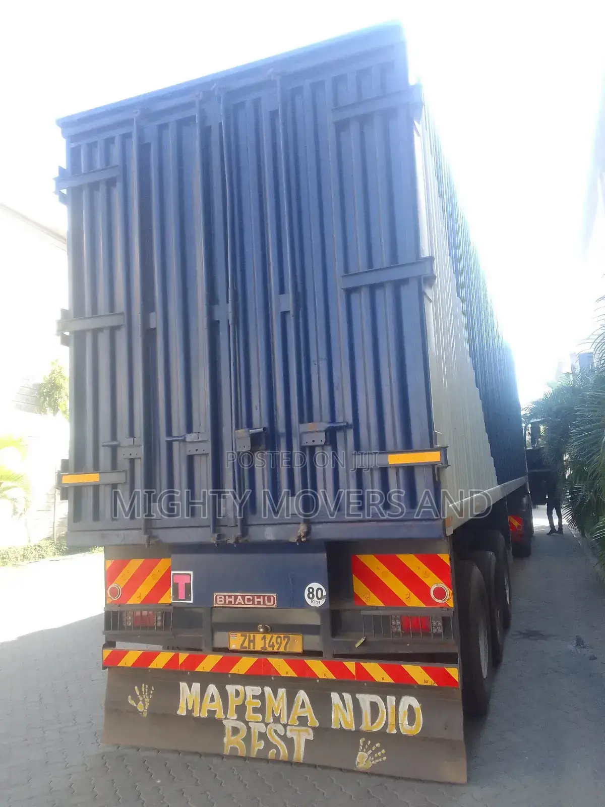 Box Body Trailer at Hand for Logistic Jobs