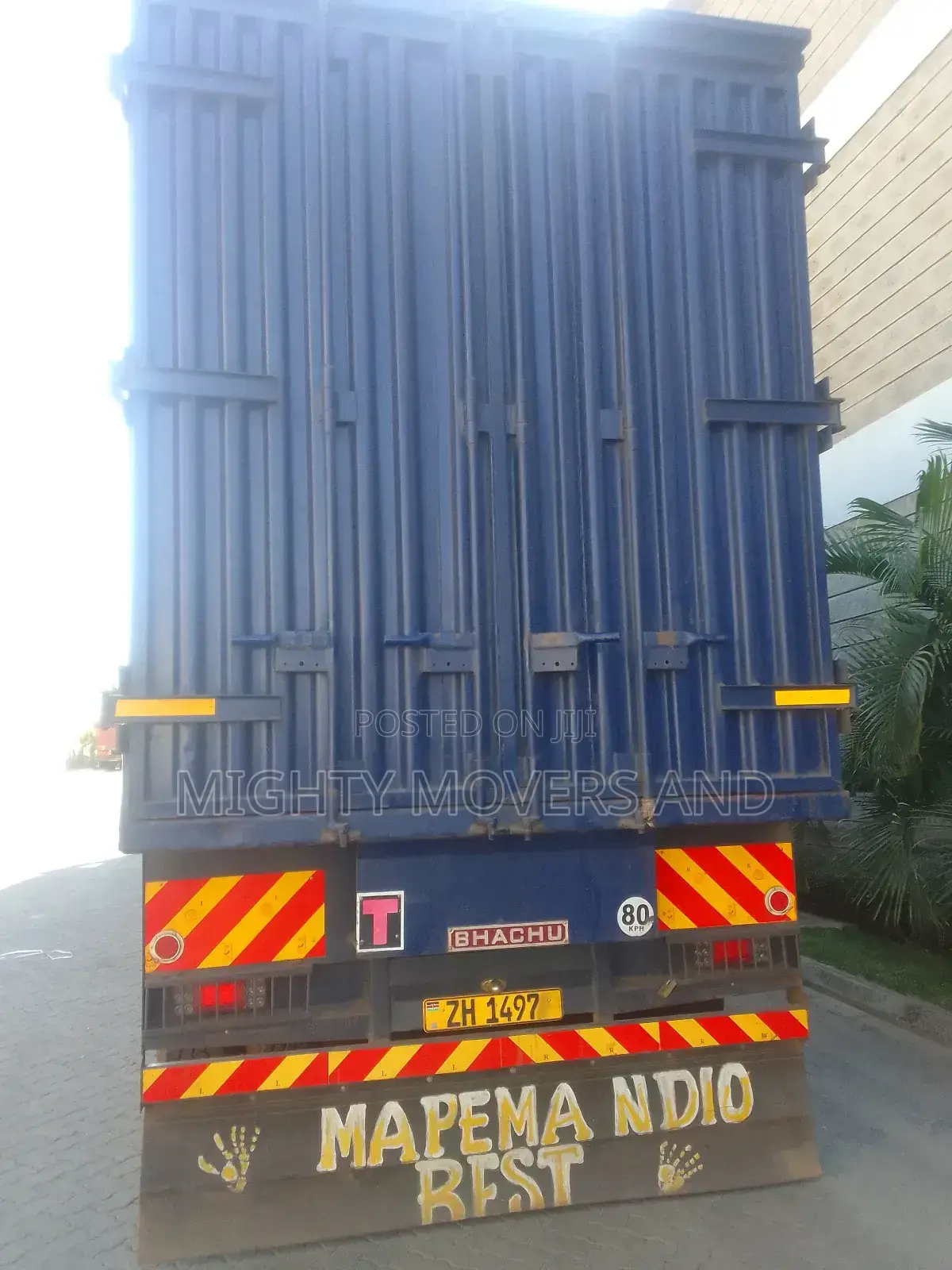 Box Body Trailer at Hand for Logistic Jobs