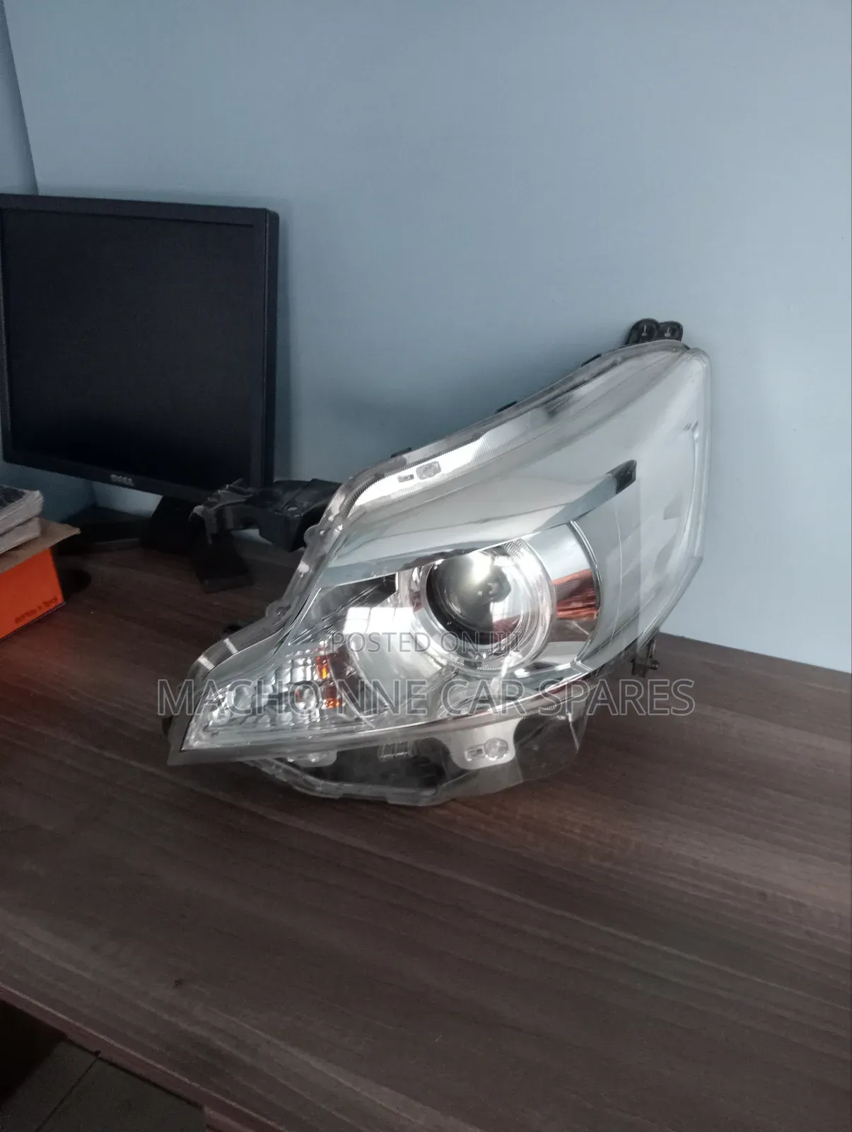 Suzuki Spacia 2015 Headlight
