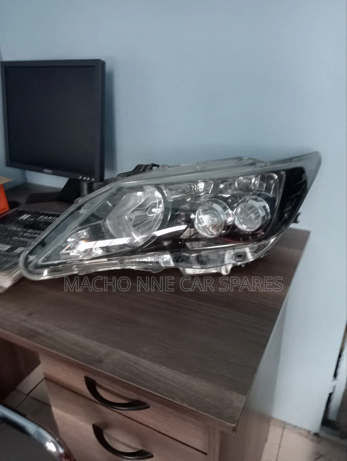 Toyota Camry 2014 Headlight