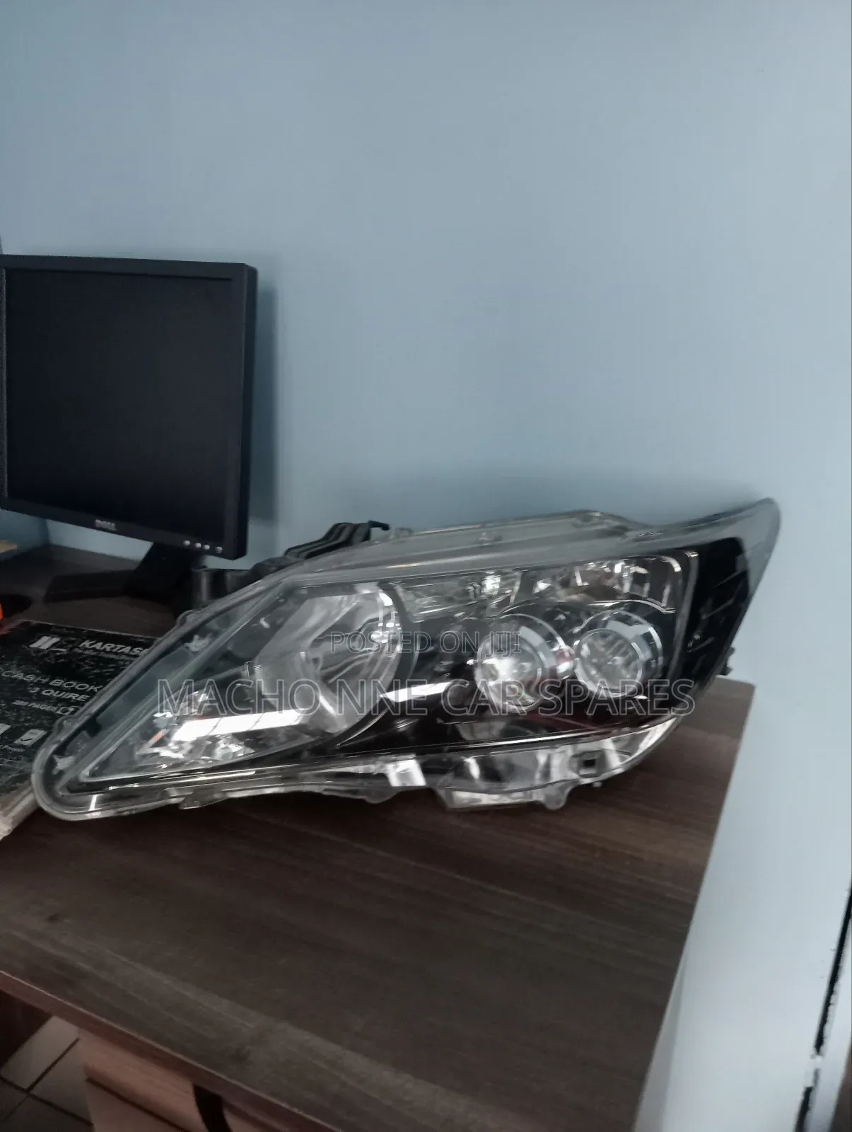 Toyota Camry 2014 Headlight
