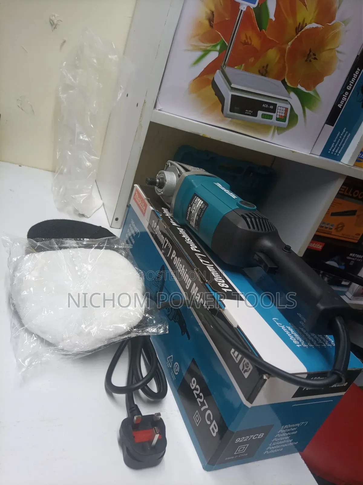 Makita 7" Electric Polisher /Polishing Machine