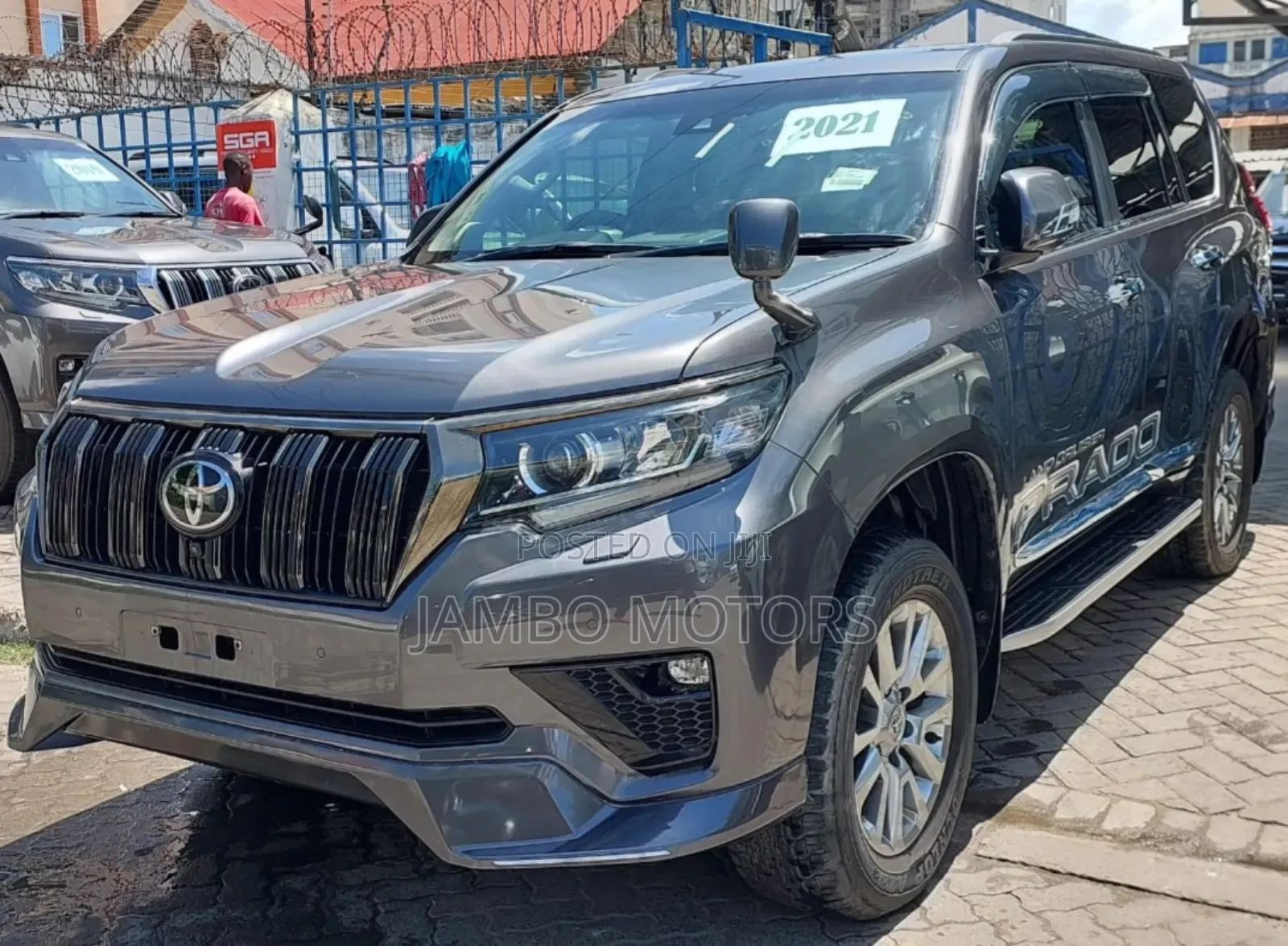 Toyota Land Cruiser Prado 2.8 2021 Gray
