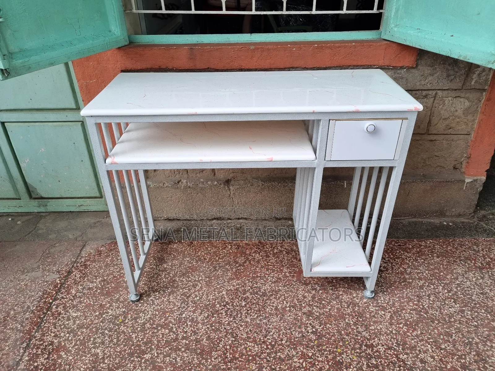 Salon Manicure Table, White and Peach.