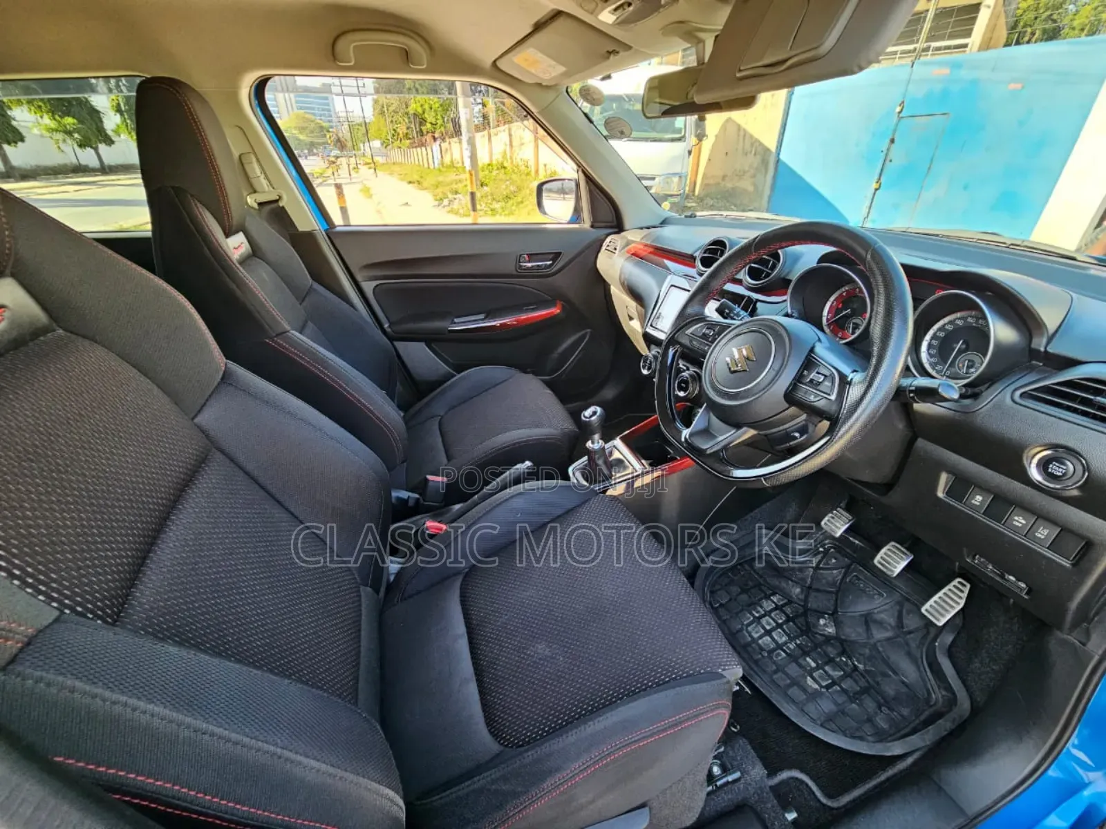 Suzuki Swift 2018 Blue
