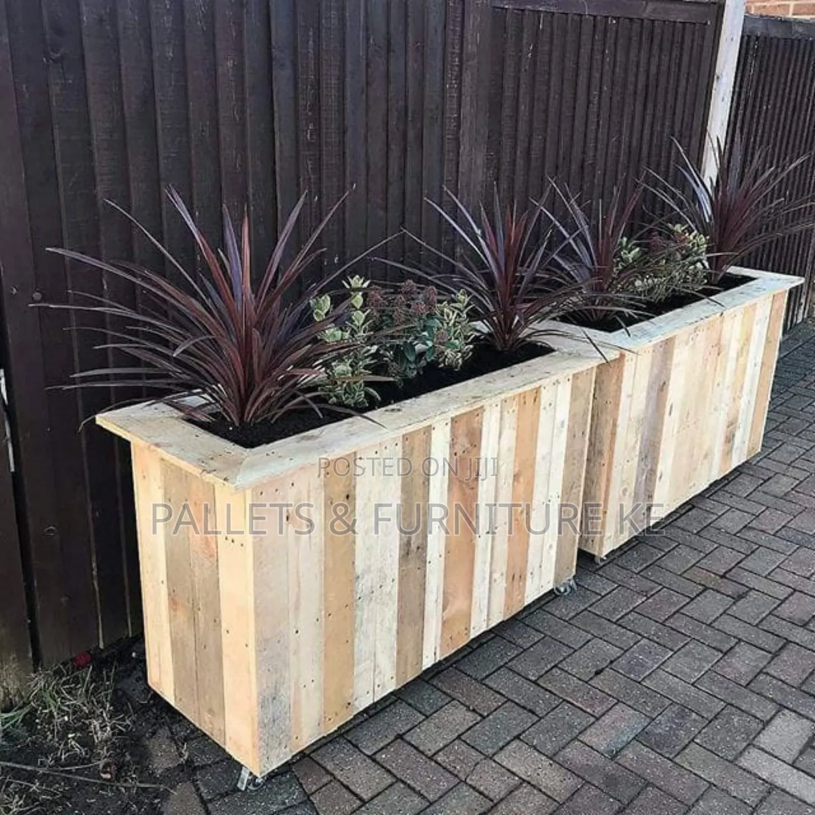Cozy Corner Pot