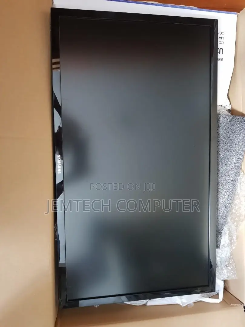 Usb-C Monitor Samsung Viewfinity S8 32" Uhd Hdr``