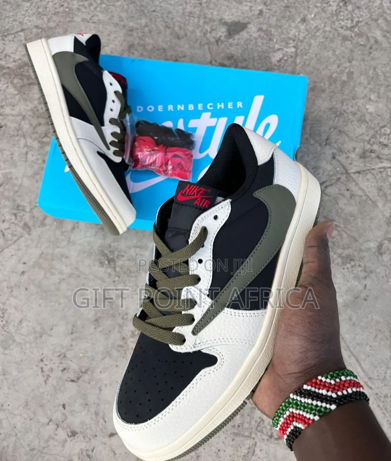 Jordan 1 Reverse Unisex Sneakers