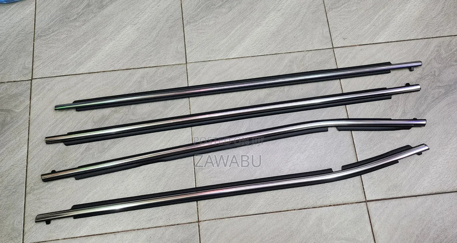 Weather Strip Toyota Auris Chrome 09-12