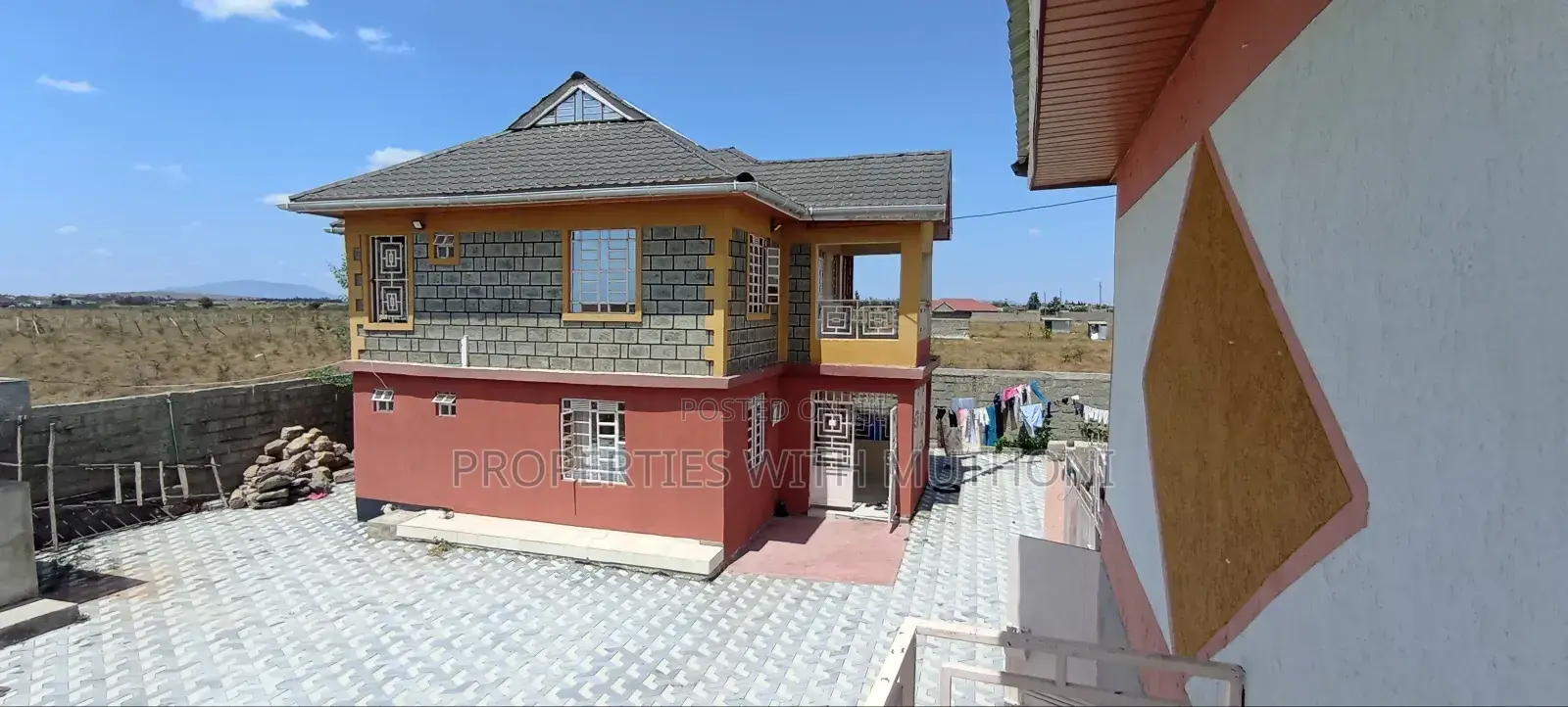 4bdrm Maisonette in Muthwani for sale