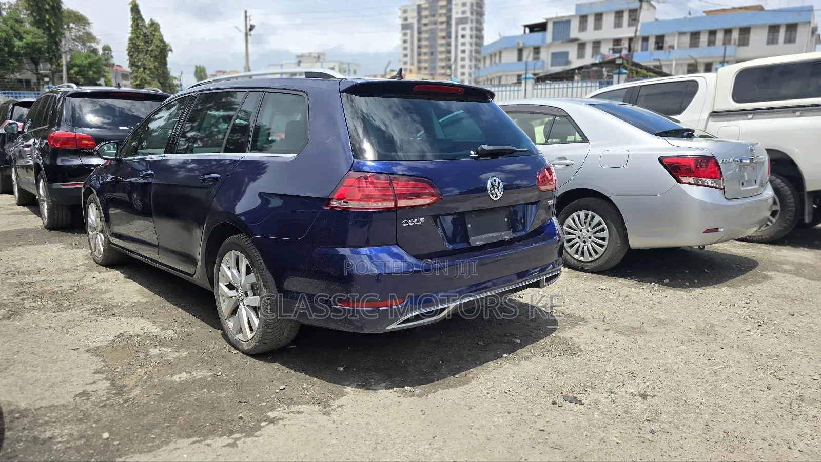 Volkswagen Golf Variant 2017 Blue