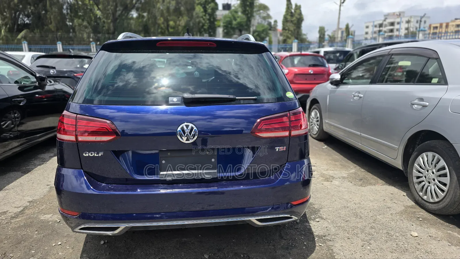 Volkswagen Golf Variant 2017 Blue