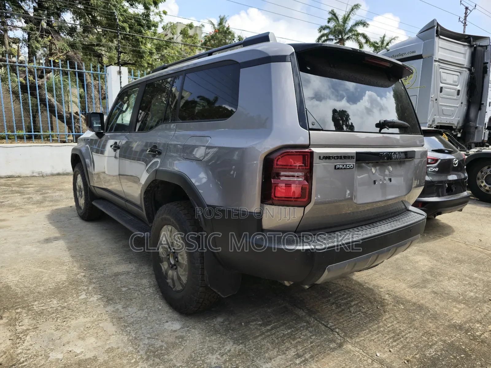 New Toyota Land Cruiser Prado 2024 Silver