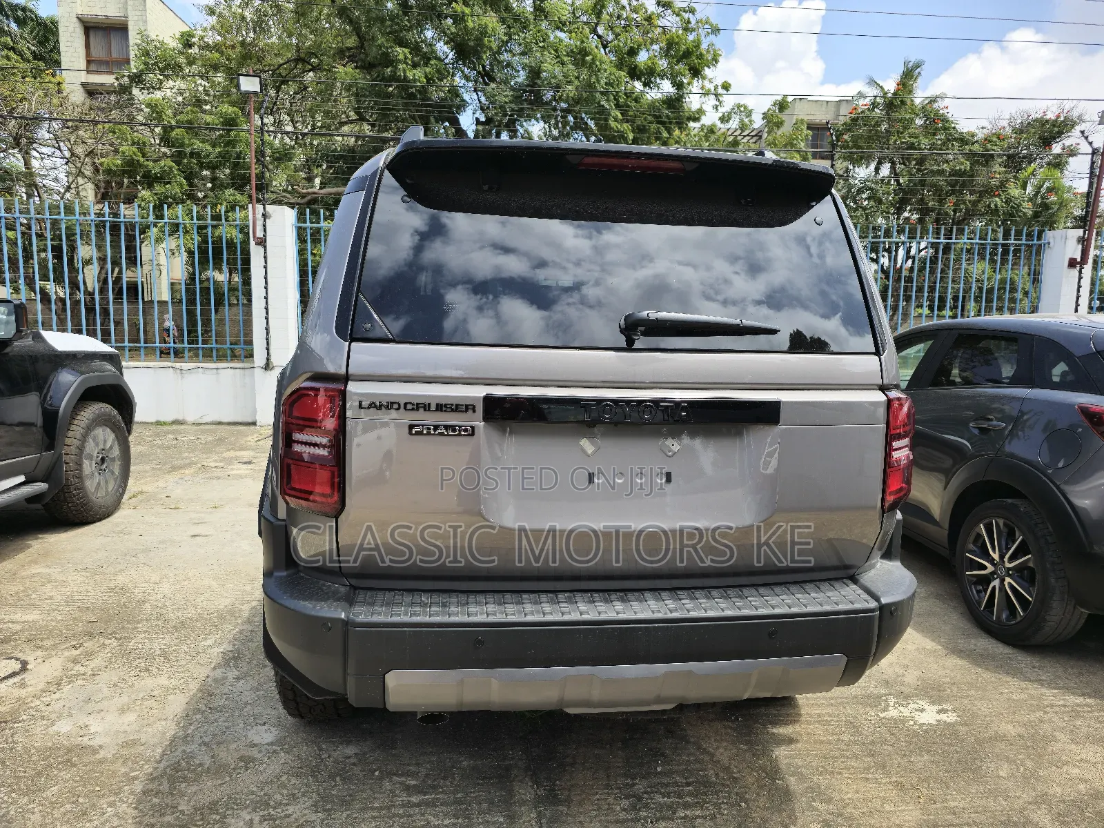 New Toyota Land Cruiser Prado 2024 Silver