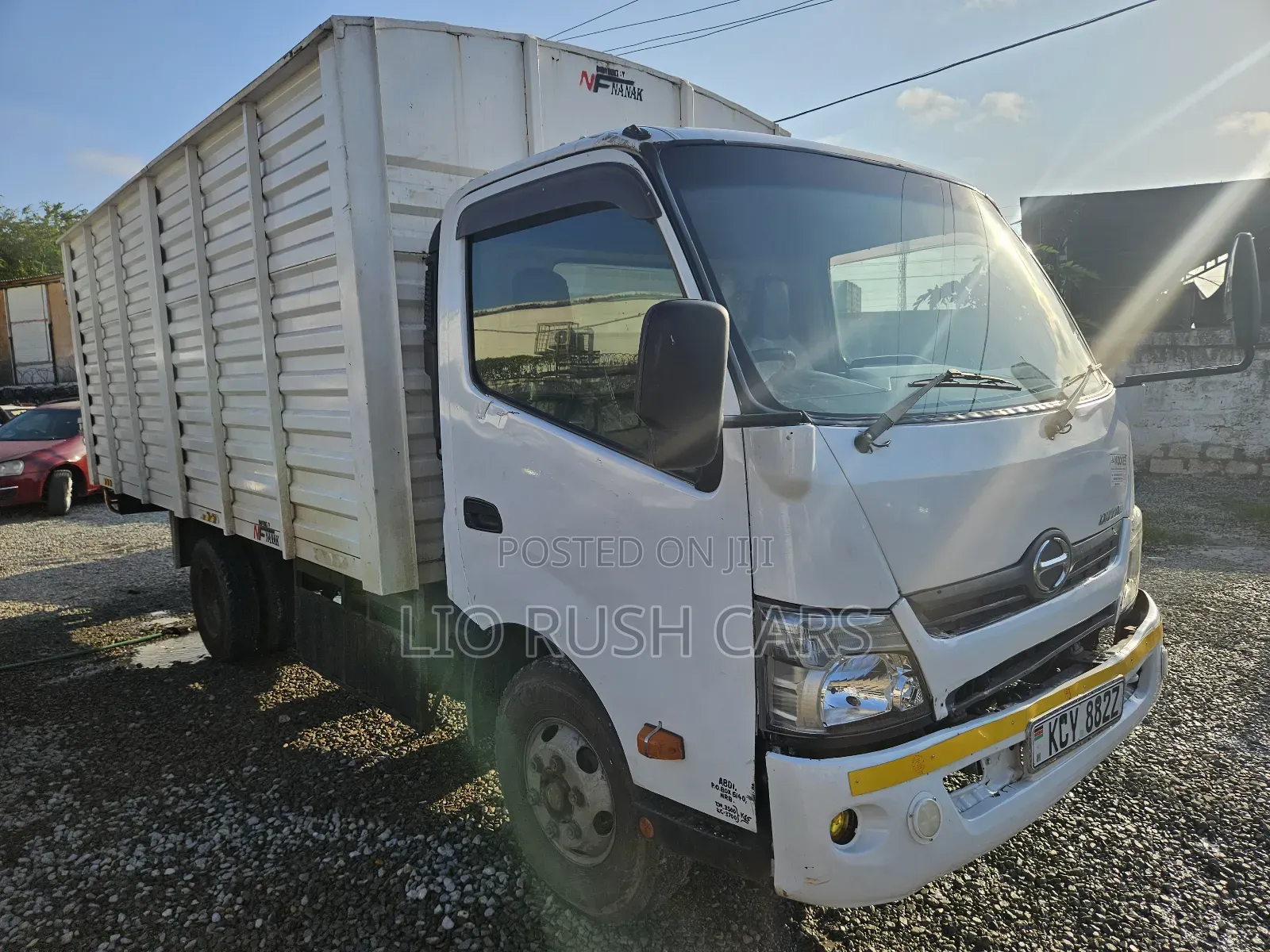 Hino Dutro