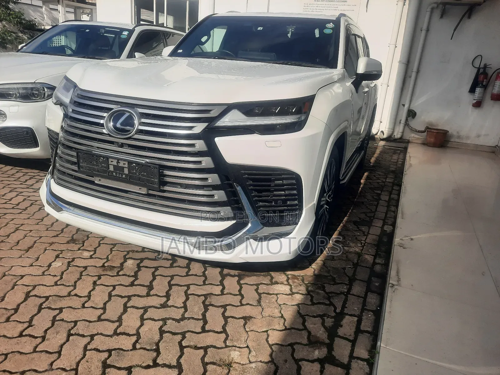 Lexus LX 2023 White