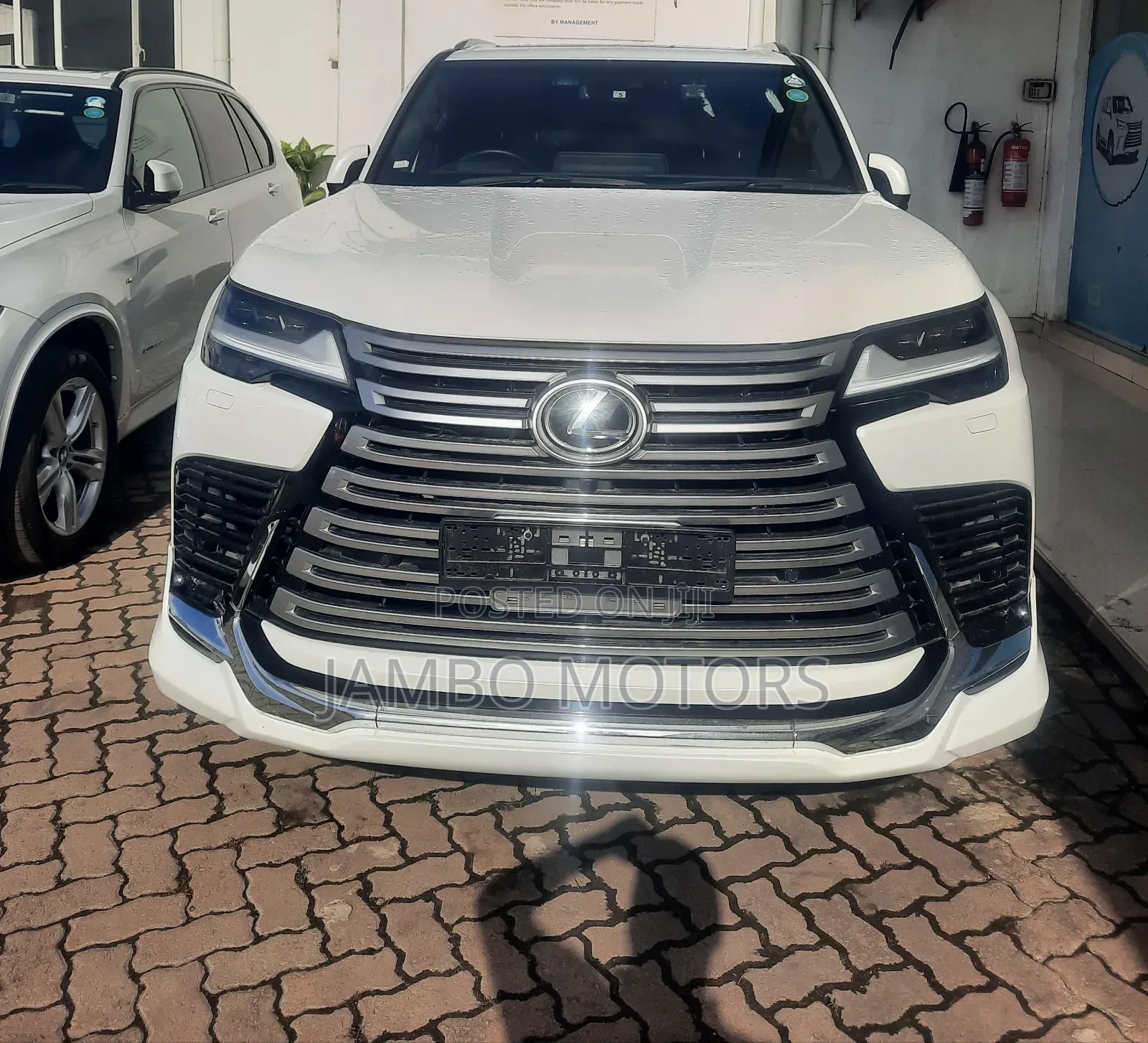 Lexus LX 2023 White