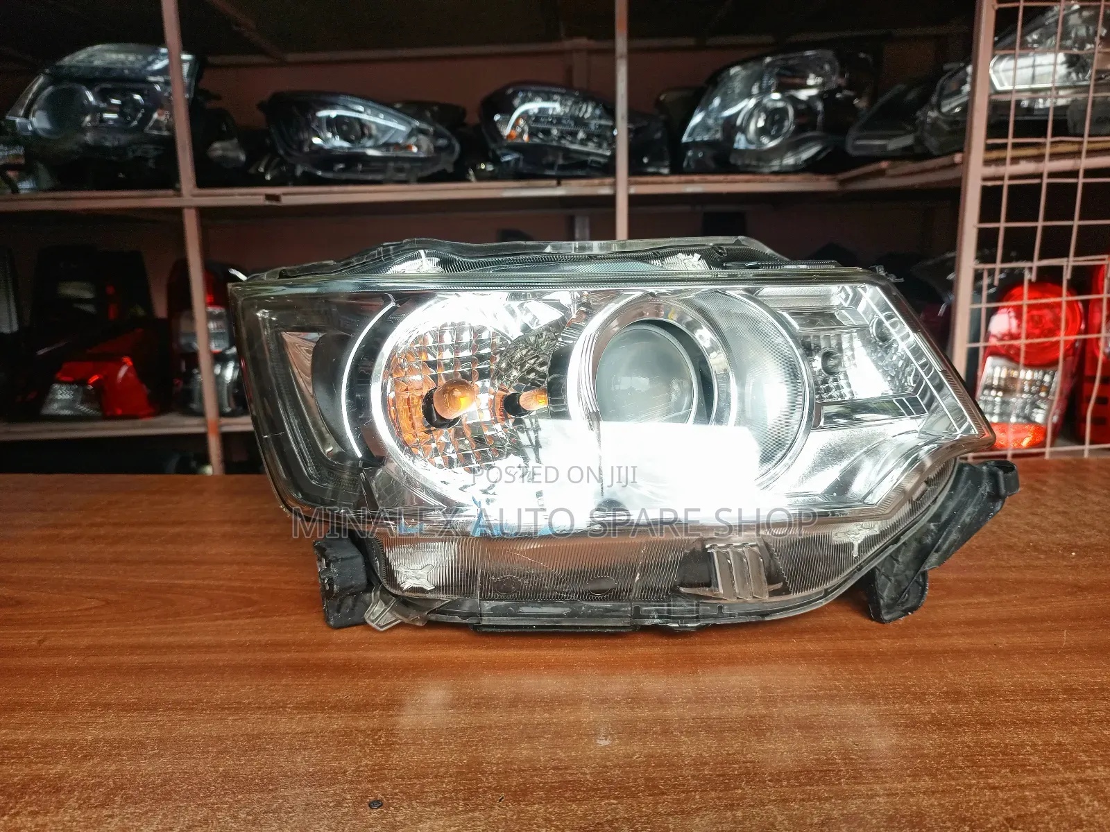 Stingray Rhs Zenon Headlight Complete With Computer Bulbs