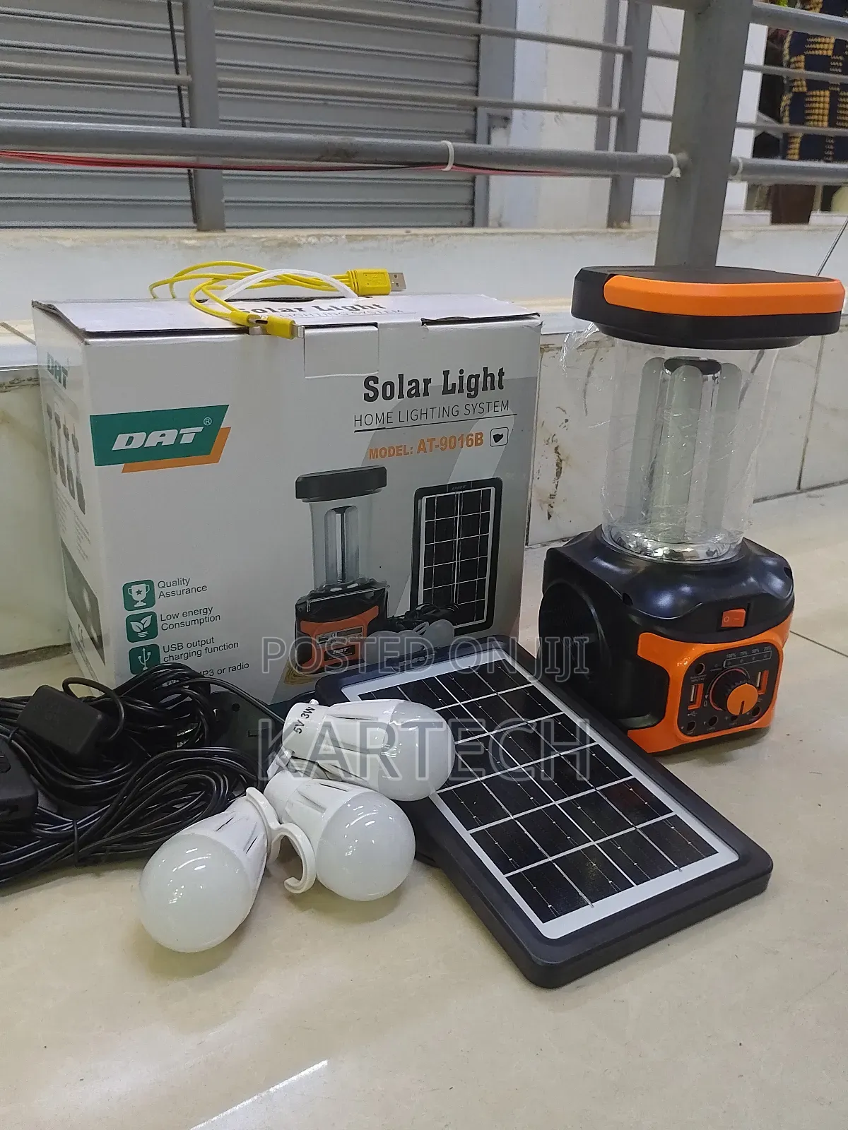 Rechargeable DAT Solar Light Home Lighting System AT-9016B
