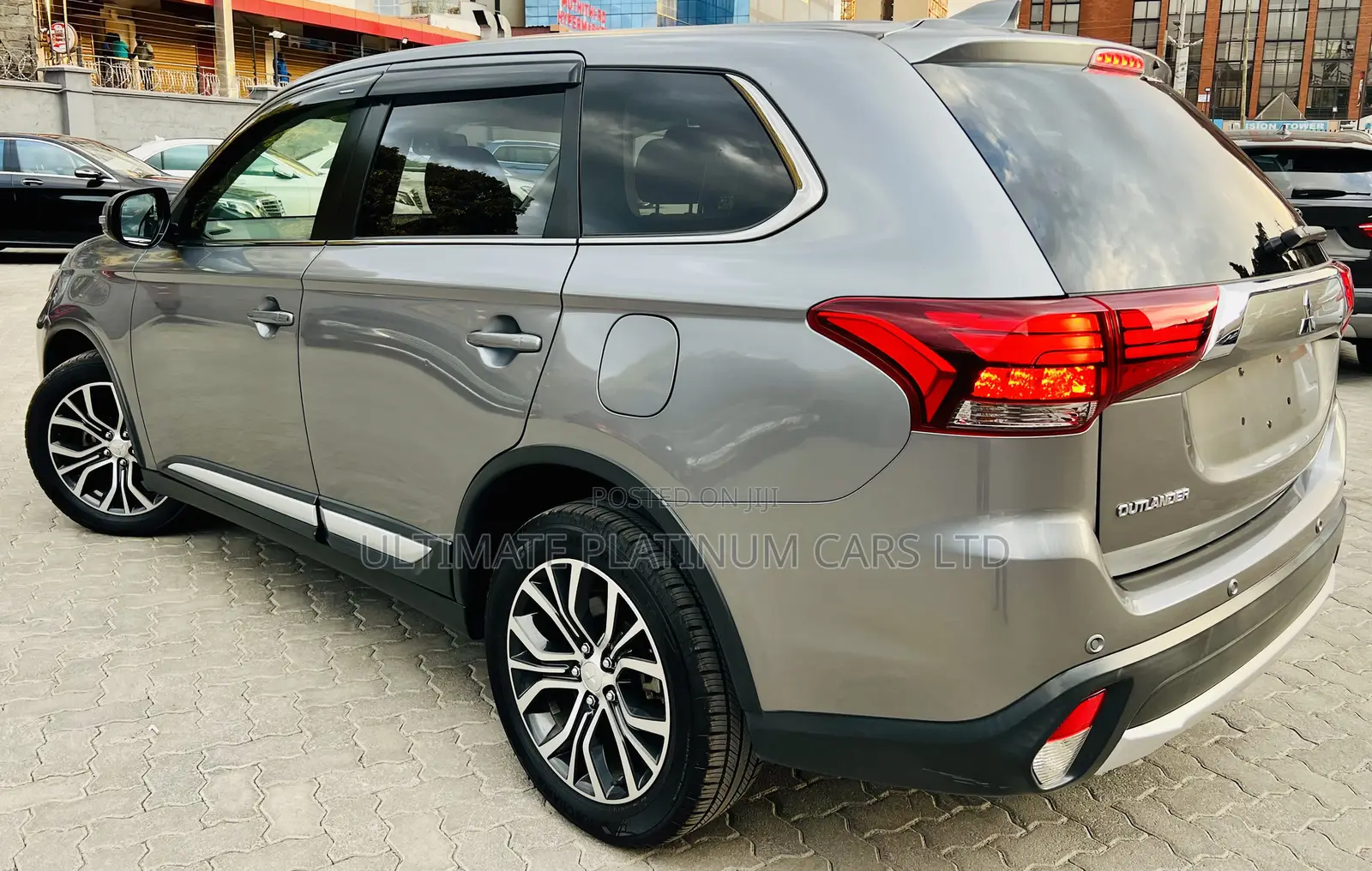 Mitsubishi Outlander 2017 Gray