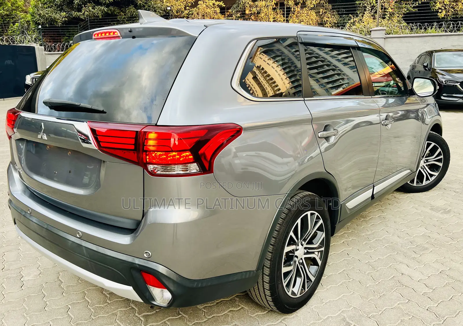 Mitsubishi Outlander 2017 Gray