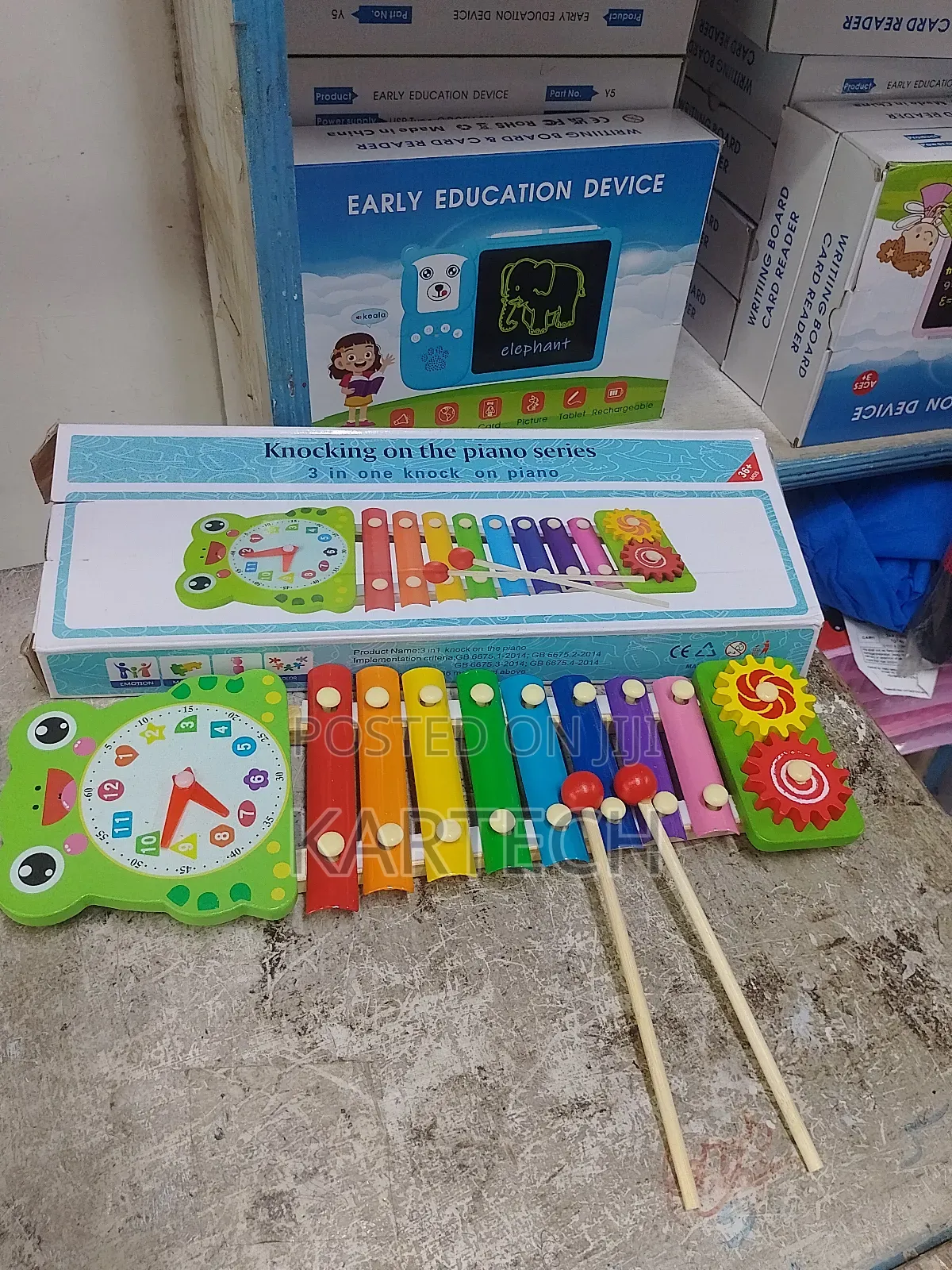 Hand Knocking on the Piano Kids Toy Xylophone Music