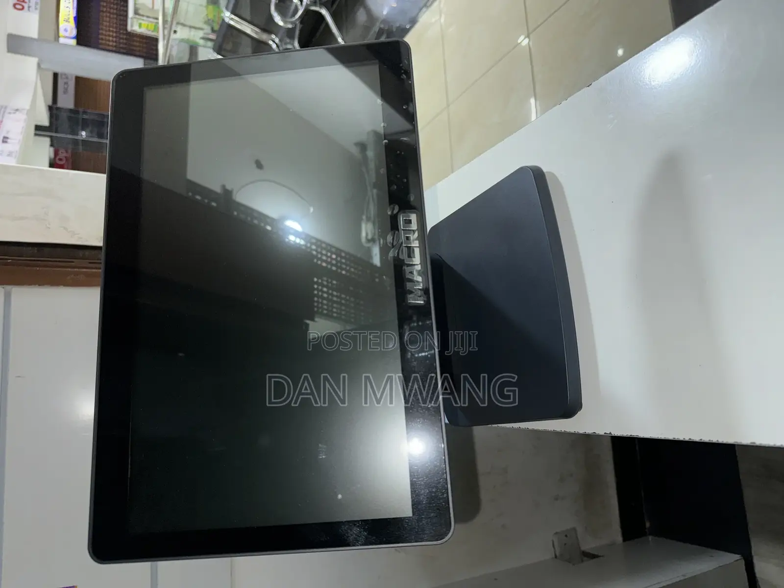 Pos All in One Touch Screen 256ssd 8gbram Core I3